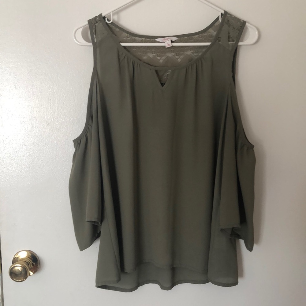 Candies Cold Shoulder blouse
